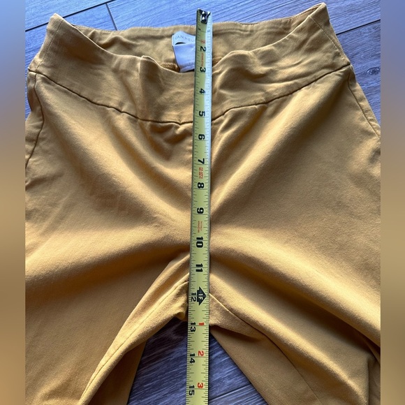 🛍️ Van Heusen stretch Extensive yellow pants.great condition. - Picture 4 of 8